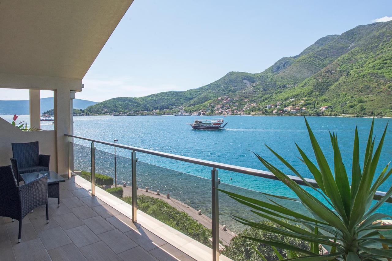 Apartments Maxhit Tivat Exteriér fotografie