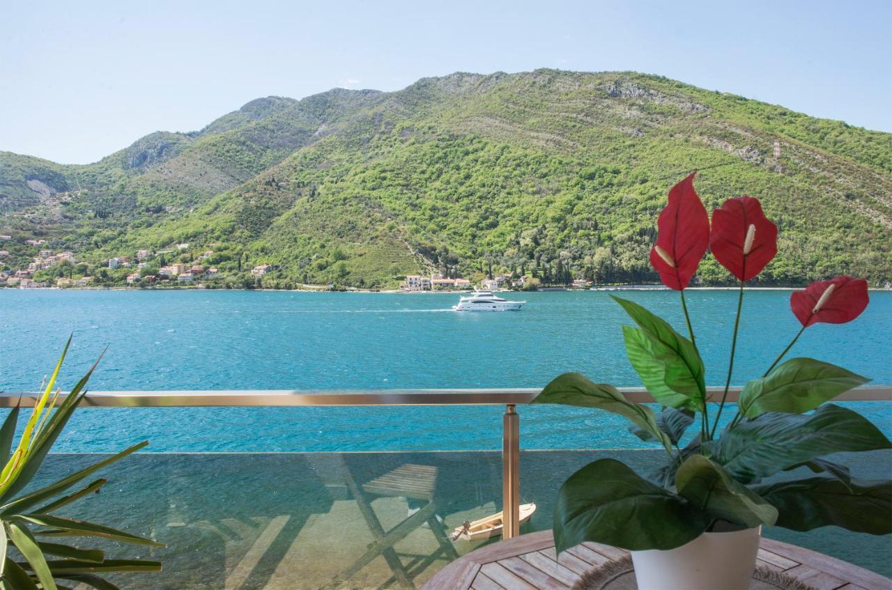 Apartments Maxhit Tivat Exteriér fotografie
