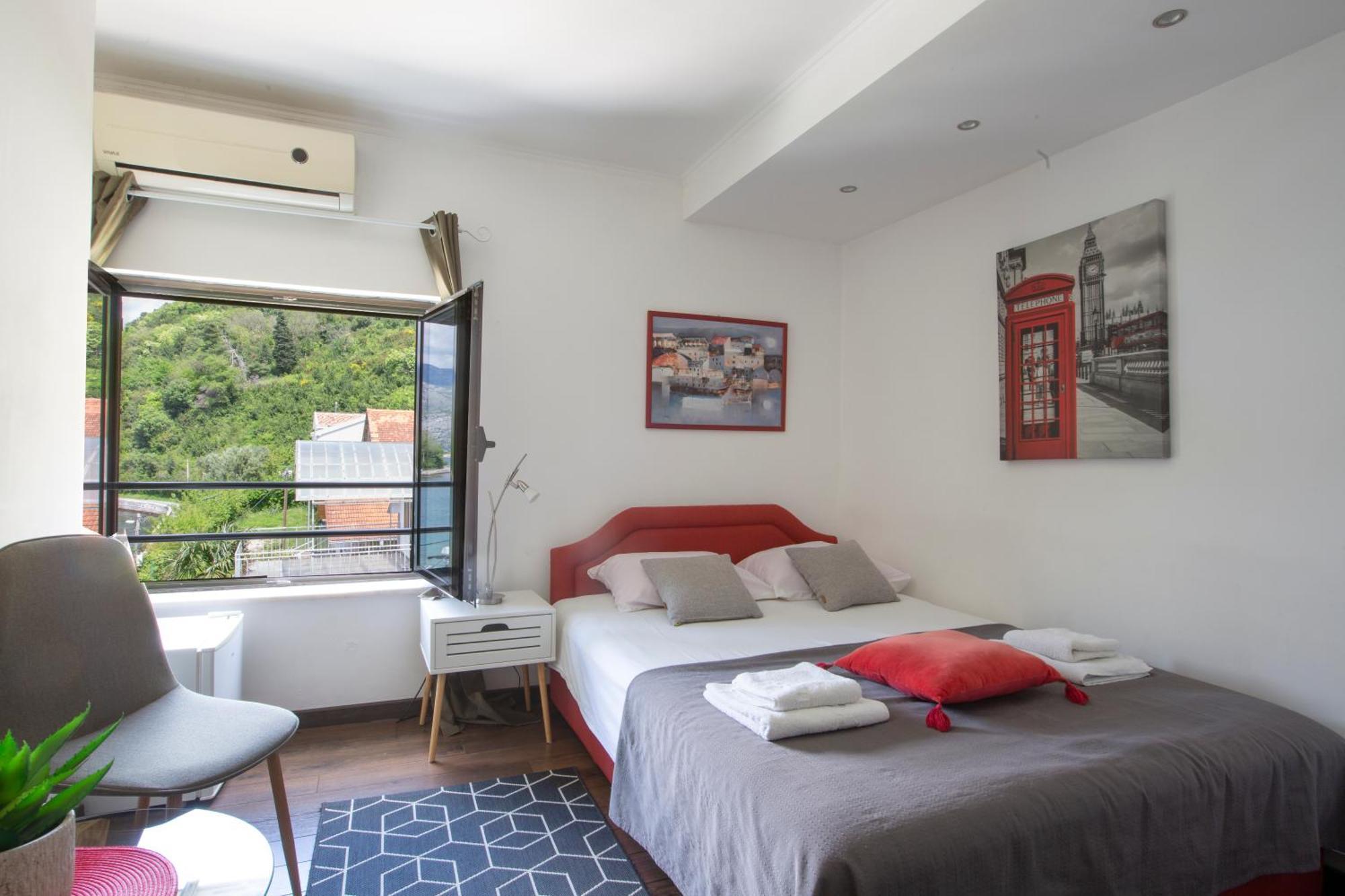 Apartments Maxhit Tivat Exteriér fotografie
